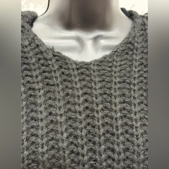 Chunky Knit Black Hooded Sweater NWT | Soft Mohair Blend Pullover | Sizes S & M - Picture 6 of 10